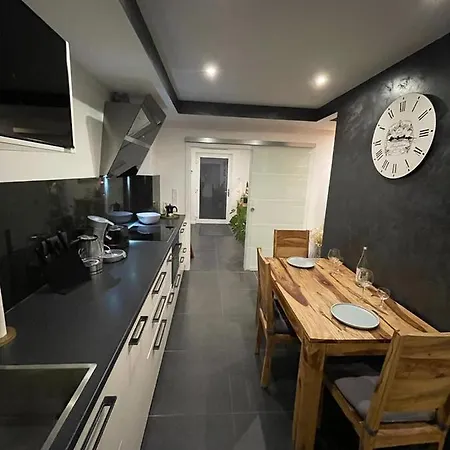 דירה 2-zimmer An Der Lindenstrasse